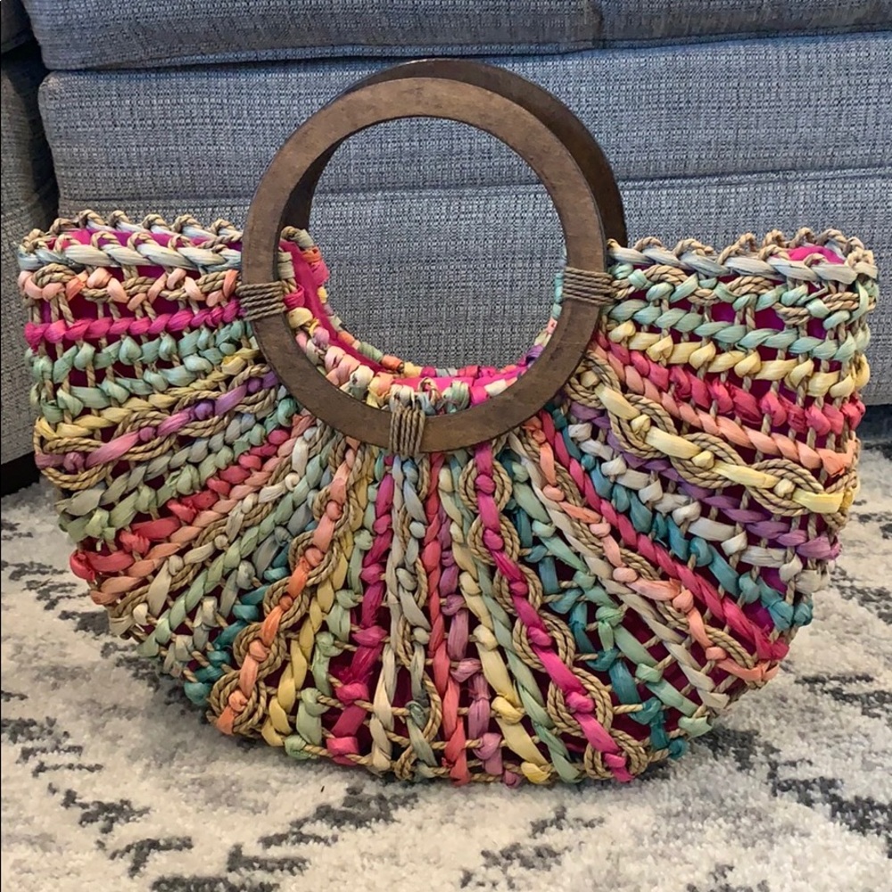 Gently used summer tote